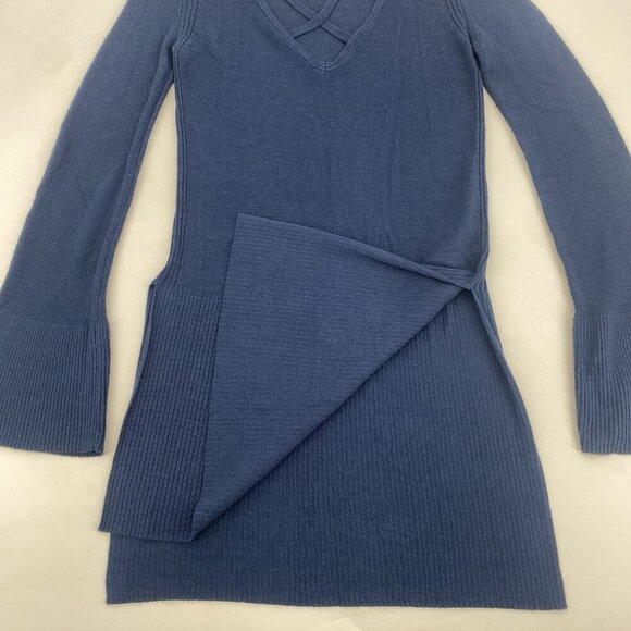 Free People Side Slit Bell Sleeve Tunic Top Size XS Blue Knit Rayon Boho - Picture 9 of 12